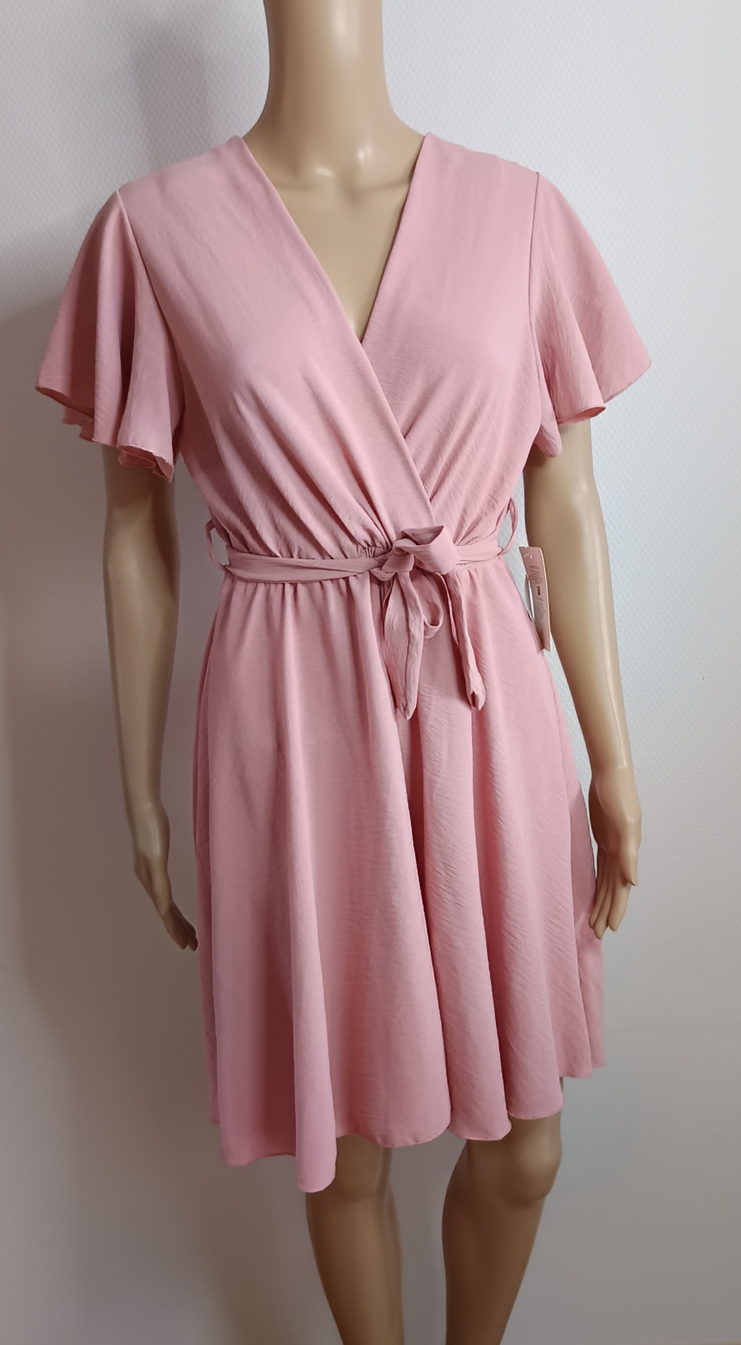 Kurzes rosa Kleid