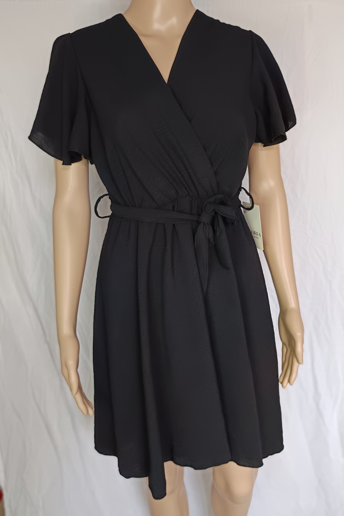 Kurzes schwarzes Kleid