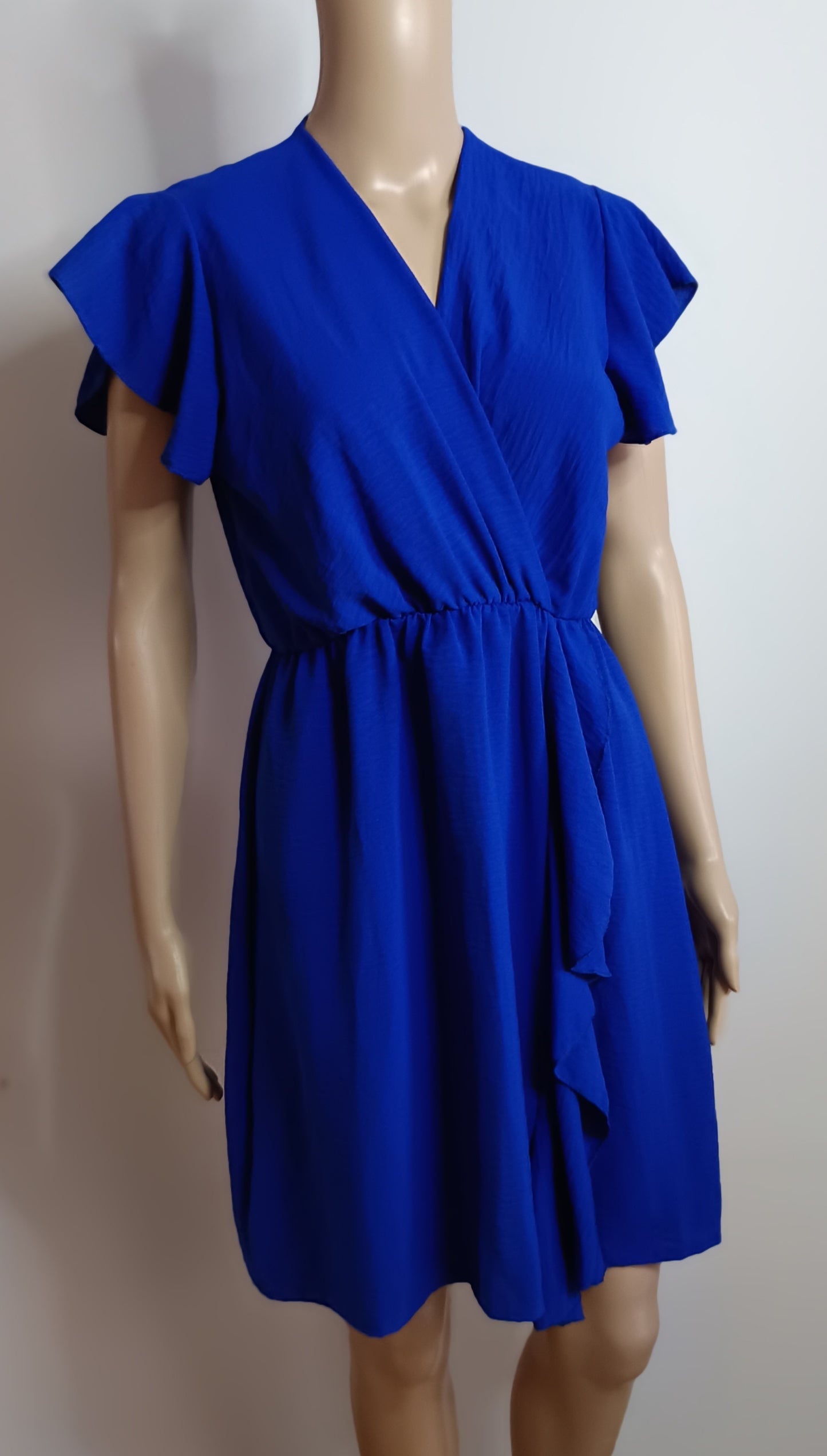 Königsblaues kurzes Kleid mit Rüschen