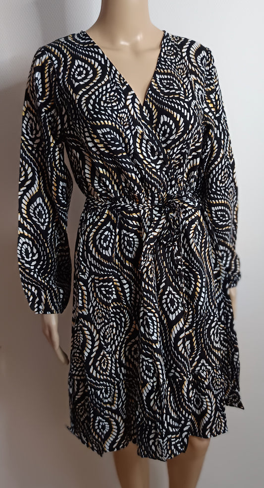 Kurzes bedrucktes Kleid